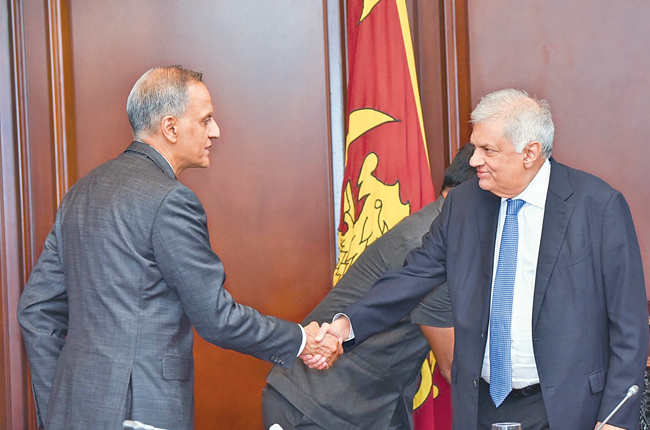ආර්ථිකය ගොඩගැනීම සඳහා ජනපති ප්රමුඛ රජයේ ක්රියාමාර්ග අමෙරිකානු නියෝජ්ය රාජ්ය ලේකම්ගේ පැසසුමට.
