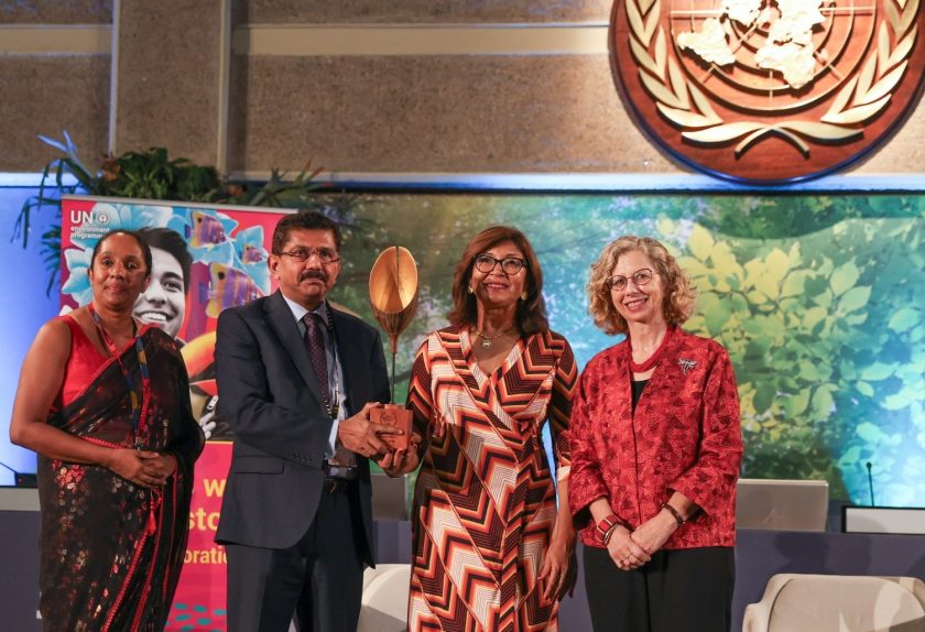 එක්සත් ජාතීන්ගේ පරිසර සමුළුවේ හයවන සැසිවාරයේ දී (UNEA-6) ශ්‍රී ලංකාව කඩොලාන ප්‍රතිසංස්කරණයේ ගෝලීය ප්‍රමුඛයා ලෙස පිළිගැනේ.