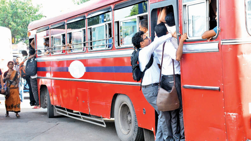 පොදු ප්රවාහන සේවාවලදී හිරිහැර කළ 42ක් අත්අඩංගුවට…