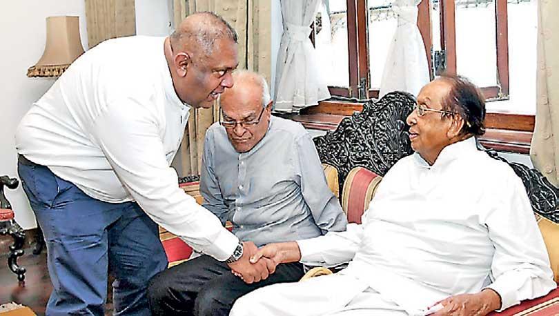 රොනීගේ අන්තිම කැමැත්තේ මංගලට කතාවක්!
