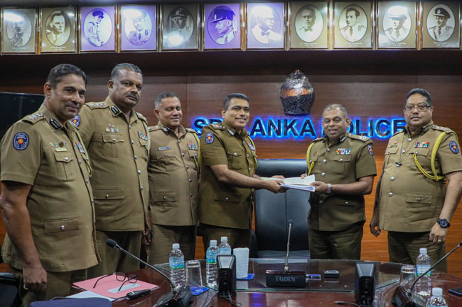 පොලීසියේ විනය පිළිබඳ නිර්දේශ පොලිස්පතිට භාරදෙයි