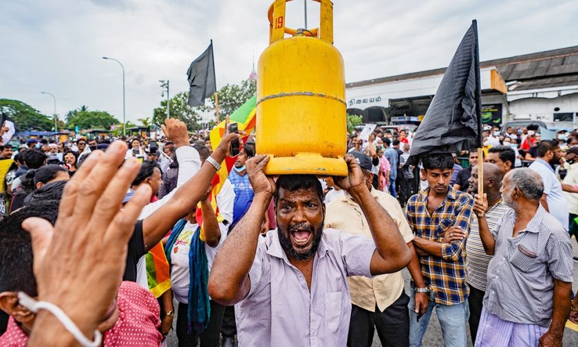 ආර්ථික ඉතිහාසයේ සුබ දවසක්..