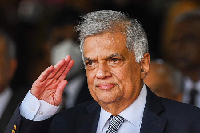 ජයග්‍රාහකයා නික්ම යයි – චින්තන ධර්මදාස