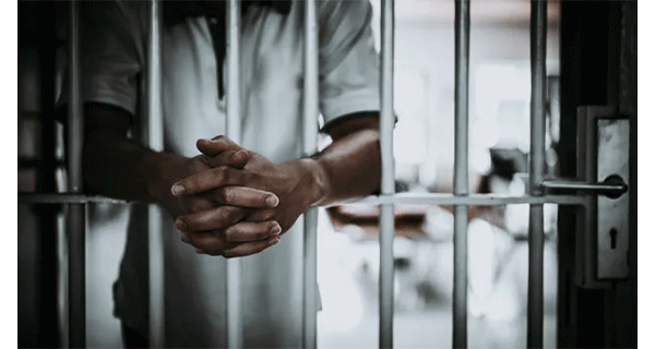 The custodian of the cargo room was remanded on suspicion of disappearing heroin