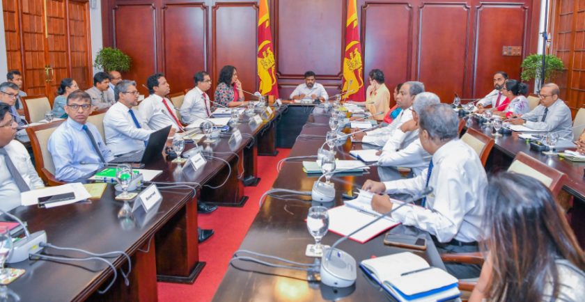 ගෝලීය අවශ්යතා සැලකිල්ලට ගනිමින් ශ්රී ලංකාවේ අධ්යාපනය සකස් විය යුතුයි