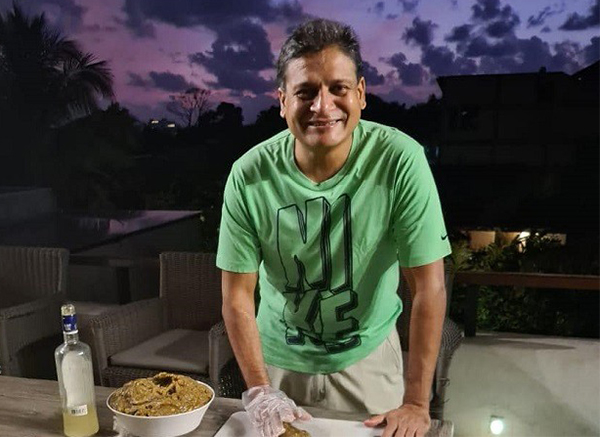 දිලිසෙන දිලිත් – අජිත් පැරකුම් ජයසිංහ
