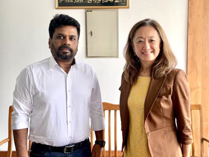 ජූලි නෝනාගේ පොහොට්ටු වන්දනාව