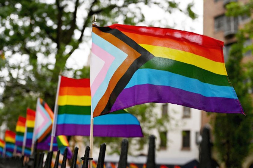 LGBTQ+ ප්‍රජාව ගැන පොලිස් නිලධාරීන් දැනුවත් කිරීම සඳහා නව පුහුණු වැඩසටහනක්