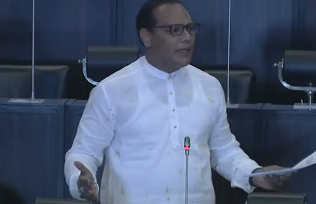 අල්ලස් කොමි­සමේ අධ්‍යක්ෂ ජන­රාල් පත් කිරී­මේදී පාර්ලි­මේන්තු වර­ප්‍ර­සාද උල්ලං­ඝ­නය වෙලා – දයා­සිරි ජය­සේ­කර