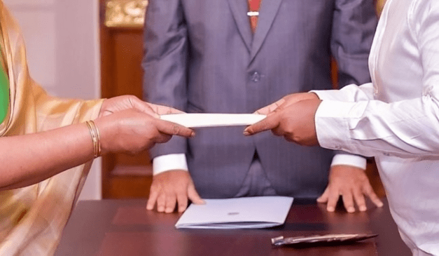 අතිරේක ලේකම්