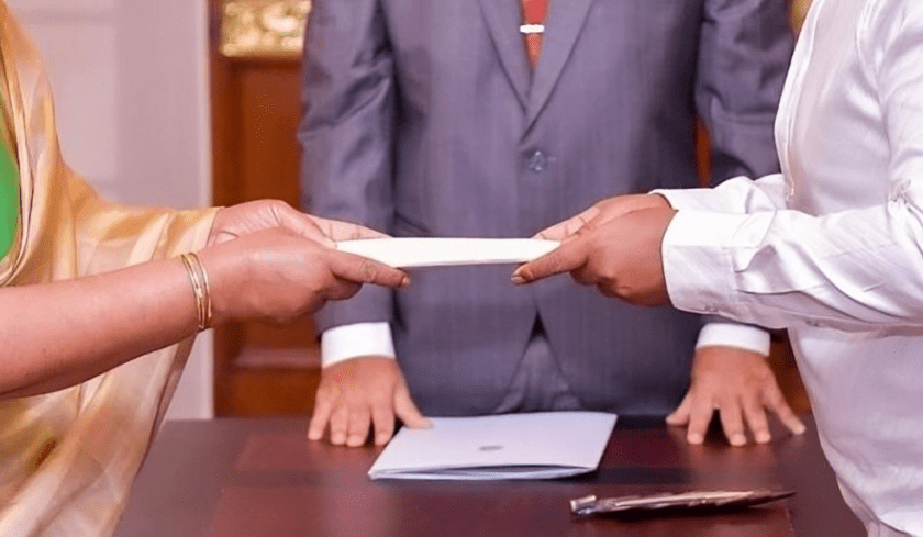 රාජ්‍ය සේවයේ “අතිරේක ලේකම්” කතා.
