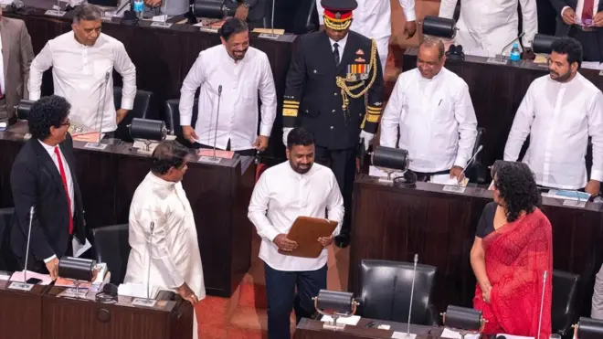 මේක “ශුභසාධන අයවැයක්” – මහාචාර්ය වසන්ත අතුකෝරළ