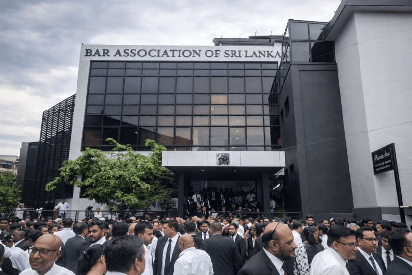රට පුරා නීතිඥයන් හෙට දින අධිකරණ කටයුතු වලින් ඉවත් වෙයි