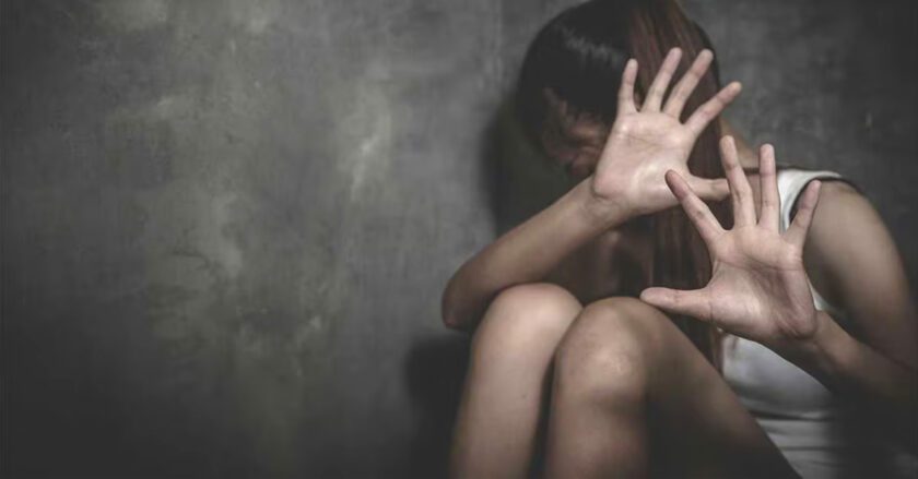 15 හැවිරිදි දැරියක් අපයෝජනය කළ බවට අනුරාධපුර විහාරාධිපති හිමිනමකට චෝදනා!