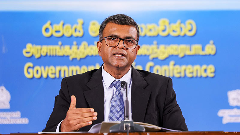 භාණ්ඩාගාරයේ සිදු වූ මුදල් සොරකම සම්බන්ධයෙන් විශේෂ වාර්තාවක් පාර්ලිමේන්තුවට