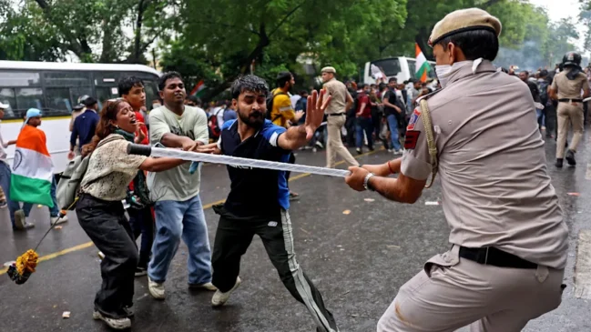 india cockroach protest